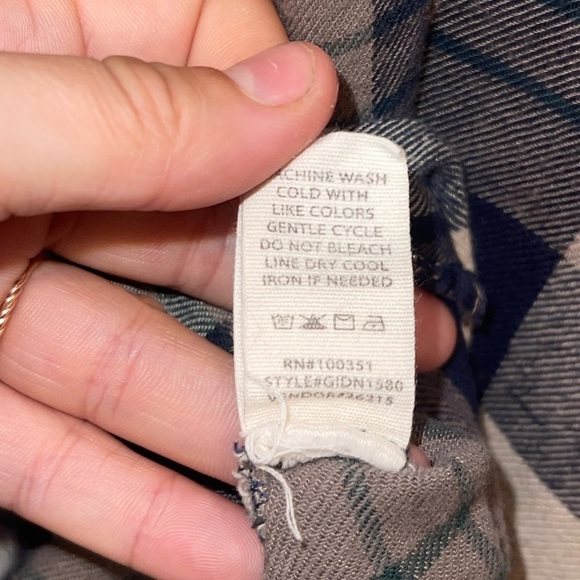 GILDED Intent By Buckle Brown Green Blue Flannel Raw Edge Snap Up Size Medium - Picture 12 of 13